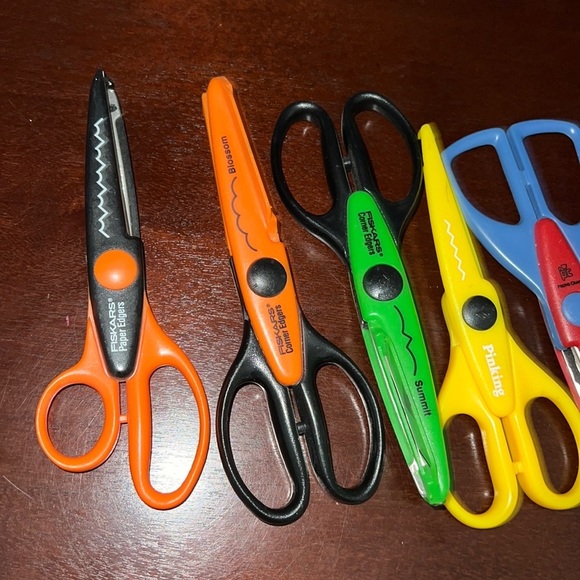 Fiskars paper edge scissors (3) & Provo chart scissors decorative edge scissors - Picture 2 of 10